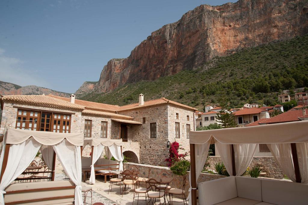 Archontiko Hatzipanayioti Leonidio Exterior photo
